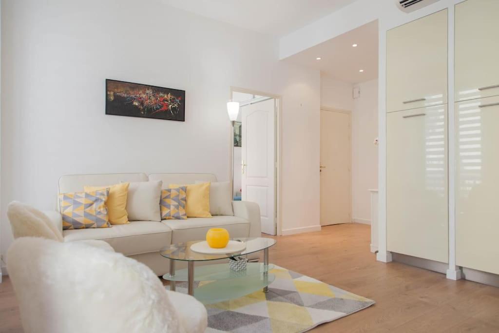#28 1 Bdr Flat Ac Balcony Hper Central 10Mins To Beach & Old Town Ницца Экстерьер фото