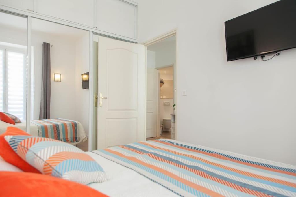 #28 1 Bdr Flat Ac Balcony Hper Central 10Mins To Beach & Old Town Ницца Экстерьер фото